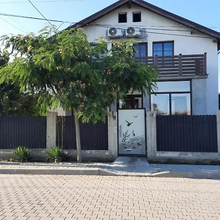 Casa Amina Gazde/Camere de închiriat *