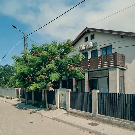 Casa Amina Gazde/Camere de închiriat